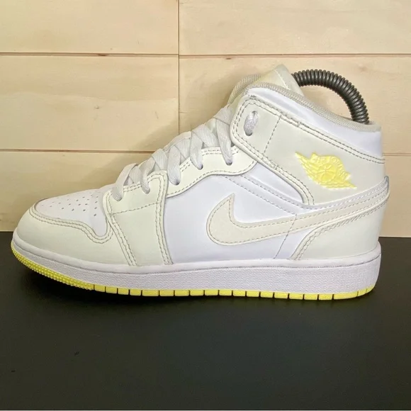 Air Jordan 1 Mid Sail Light Laser Orange Kid's Youth Size 4Y Shoes FD8780-181 - Picture 4 of 11